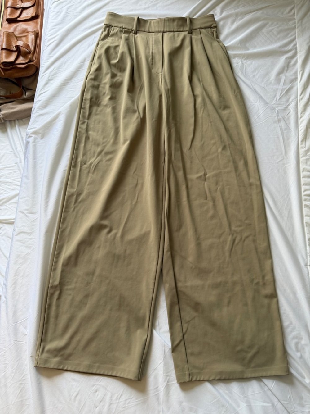 lululemon athletica Women's Wide-Leg Pleated Trousers (Daydrift)